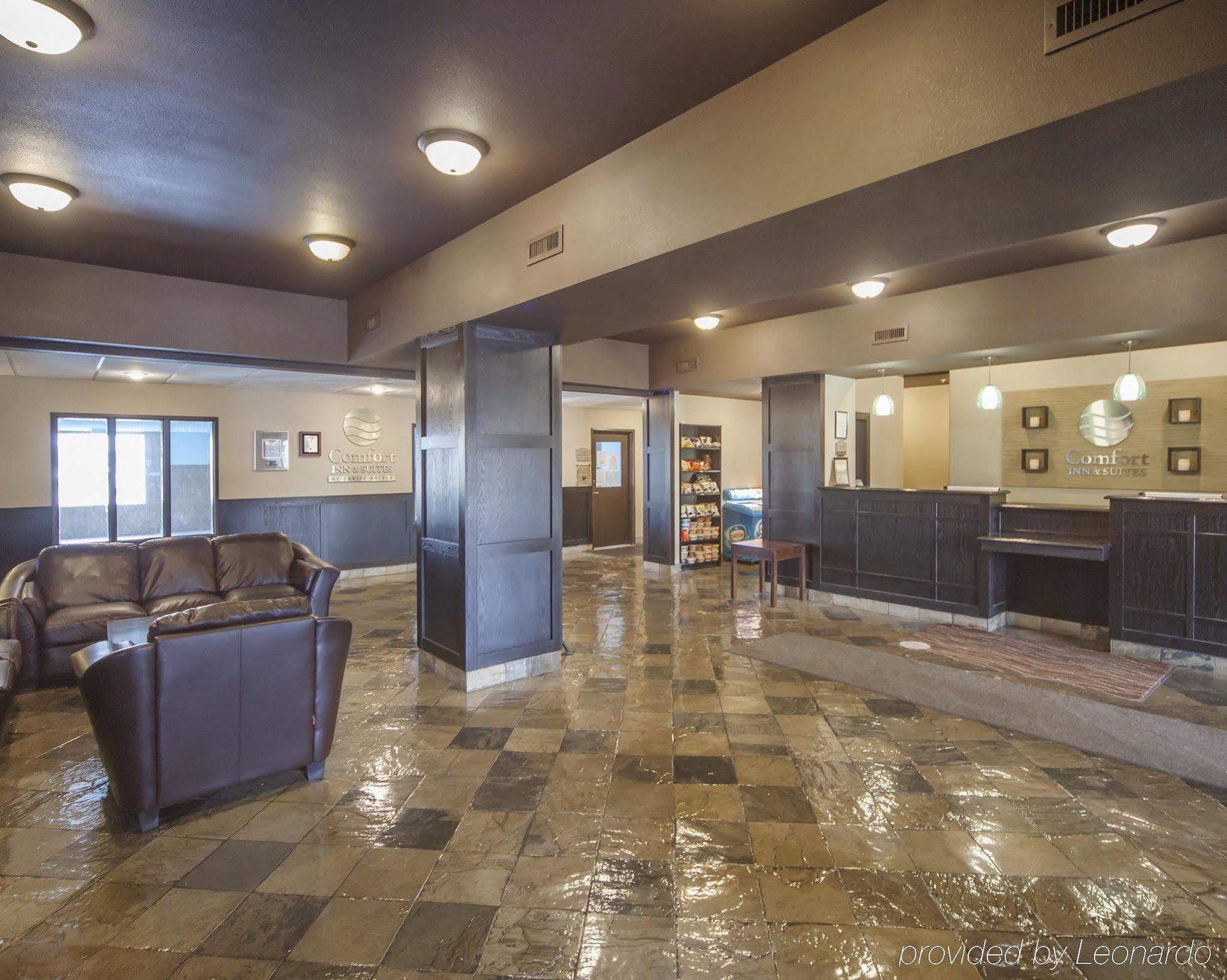Comfort Inn & Suites Sylvan Lake Extérieur photo