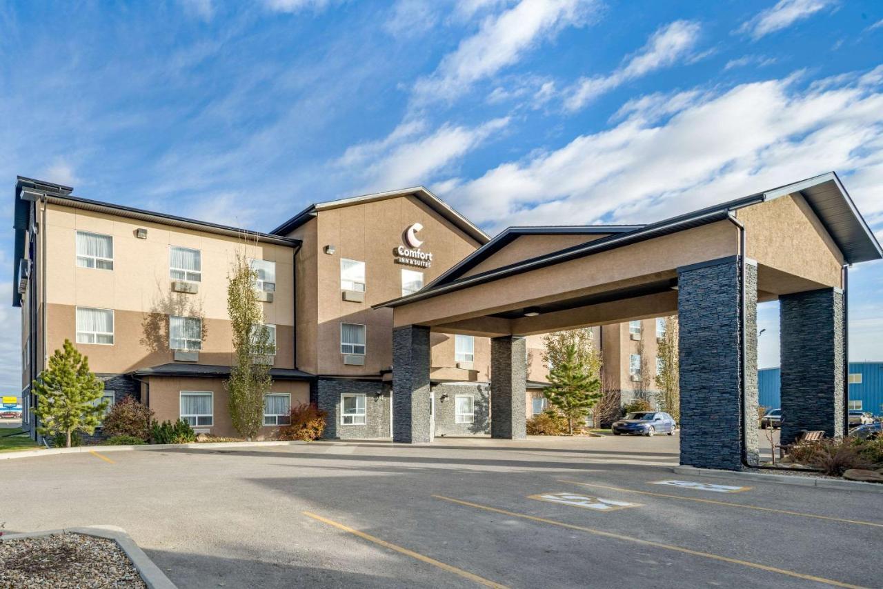 Comfort Inn & Suites Sylvan Lake Extérieur photo