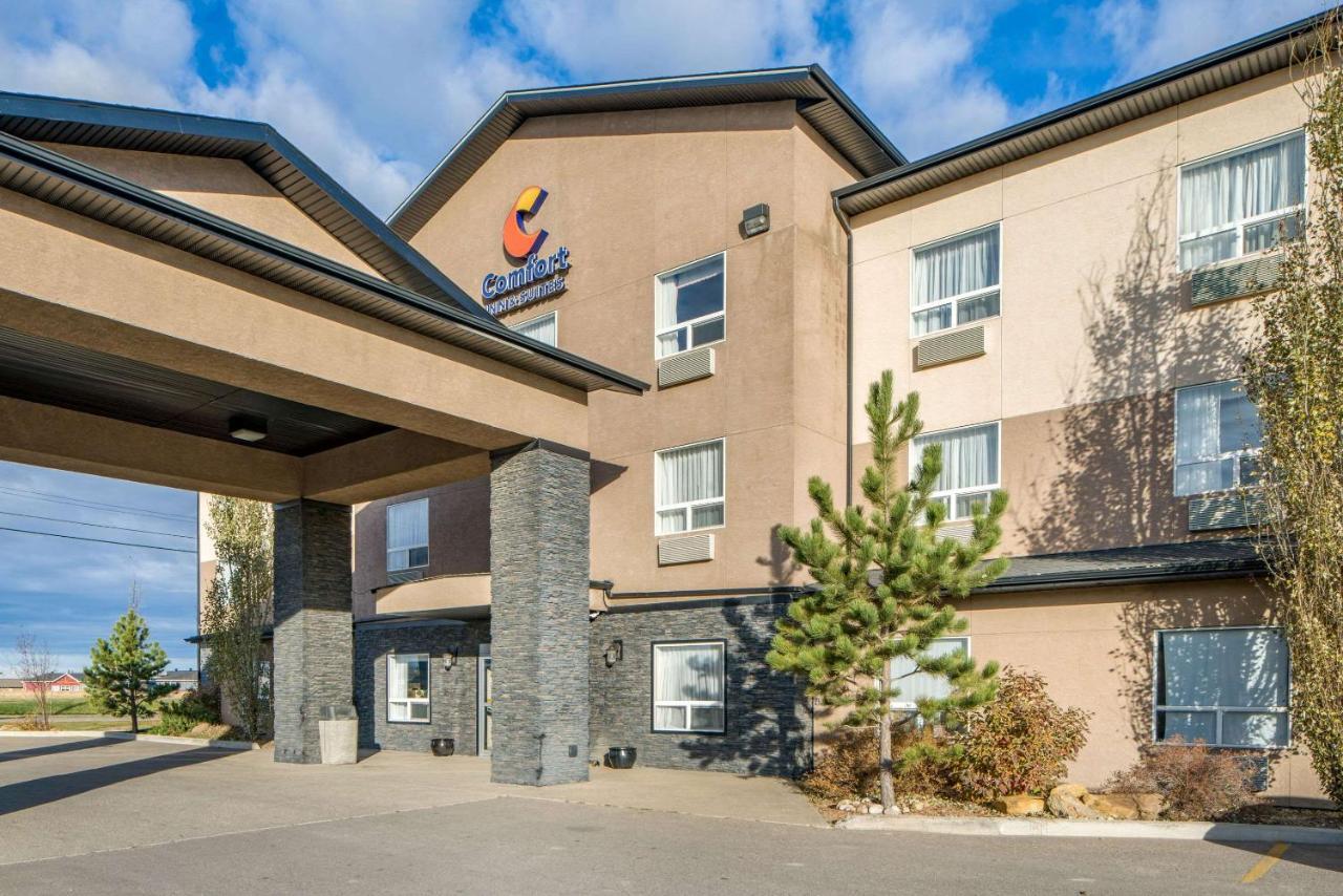 Comfort Inn & Suites Sylvan Lake Extérieur photo